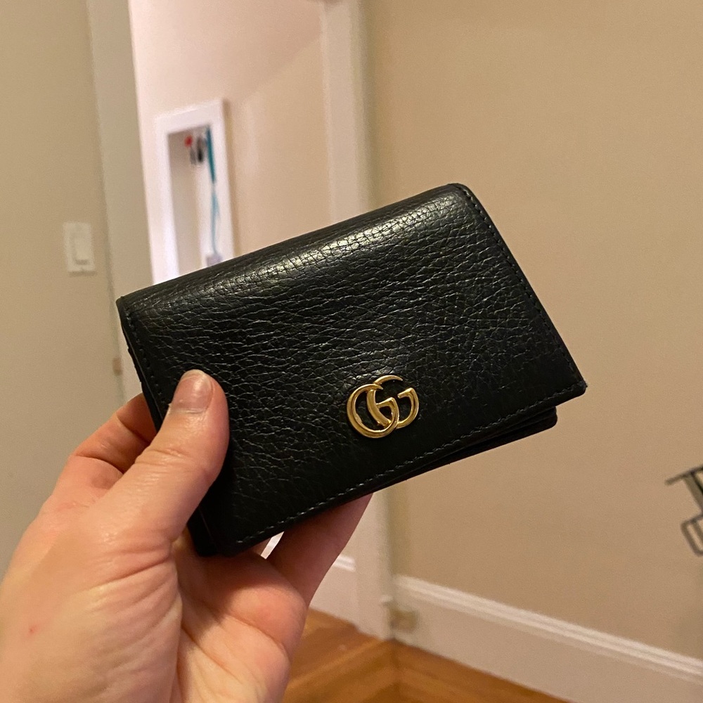 Authentic Gucci wallet